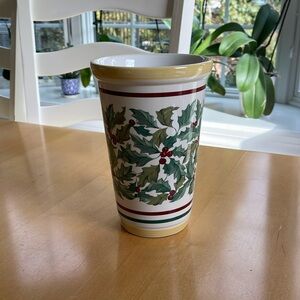 Longabergerr Vintage Holly Vase